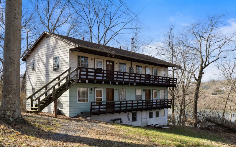 86 Lakeview Drive, Morgantown, West Virginia 26508, ,Commercial/industrial,For Sale,Lakeview,10153943