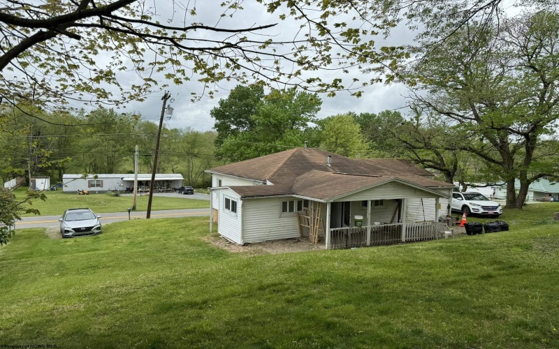 83 Holbrook Road, Buckhannon, West Virginia 26201, 1 Bedroom Bedrooms, 7 Rooms Rooms,1 BathroomBathrooms,Single Family Detached,For Sale,Holbrook,10154088