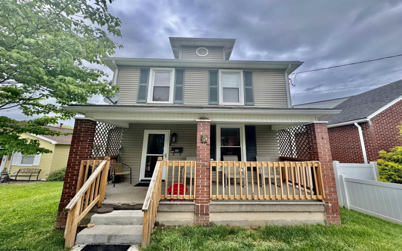 321 Alexander Avenue, Clarksburg, West Virginia 26301, 3 Bedrooms Bedrooms, 7 Rooms Rooms,1 BathroomBathrooms,Single Family Detached,For Sale,Alexander,10154165