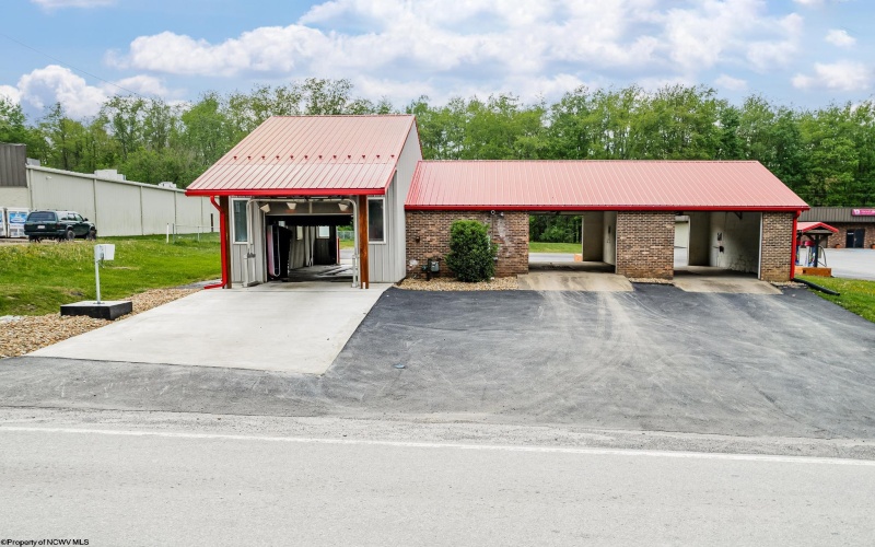 195 Robert Stone Way, Reedsville, West Virginia 26554, ,Commercial/industrial,For Sale,Robert Stone,10154168