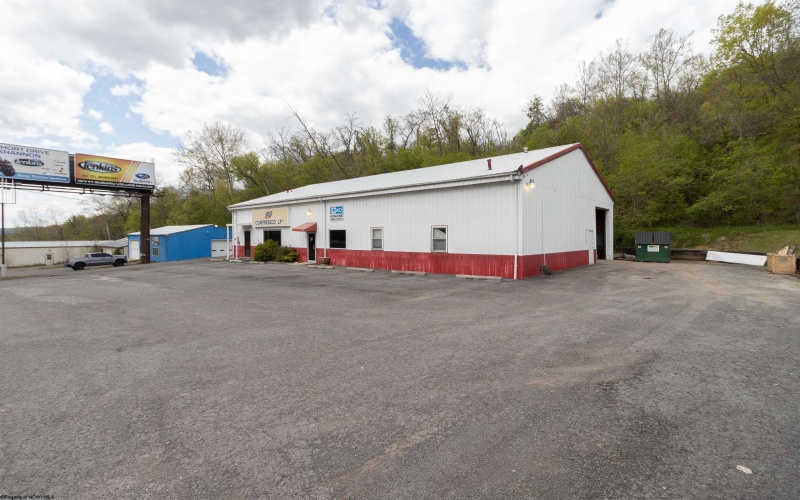 1893 Pike Street, Clarksburg, West Virginia 26301, ,Commercial/industrial,For Sale,Pike,10154171