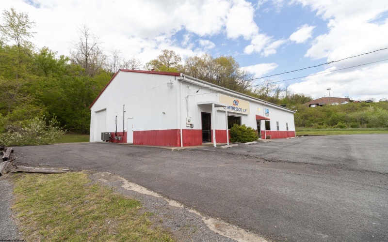 1893 Pike Street, Clarksburg, West Virginia 26301, ,Commercial/industrial,For Sale,Pike,10154171