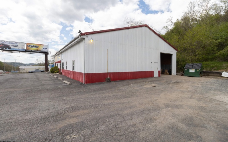 1893 Pike Street, Clarksburg, West Virginia 26301, ,Commercial/industrial,For Sale,Pike,10154171