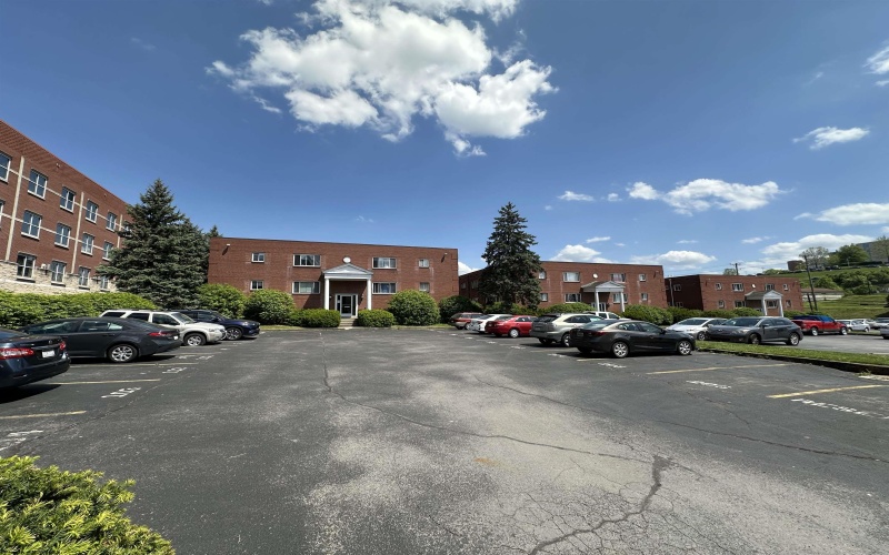 775, 777, 779 Chestnut Ridge Road, Morgantown, West Virginia 26505, ,Commercial/industrial,For Sale,Chestnut Ridge,10154349