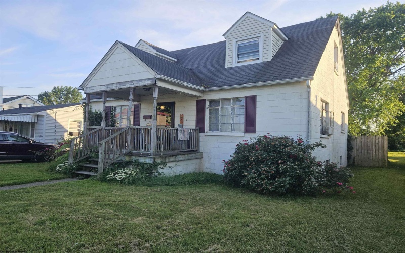 429 Park Avenue, South Charleston, West Virginia 25309, 3 Bedrooms Bedrooms, 6 Rooms Rooms,1 BathroomBathrooms,Single Family Detached,For Sale,Park,10154509