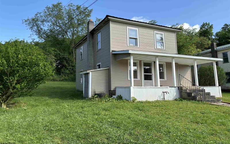 426 River Avenue, Belington, West Virginia 26250, 3 Bedrooms Bedrooms, 6 Rooms Rooms,1 BathroomBathrooms,Single Family Detached,For Sale,River,10154556