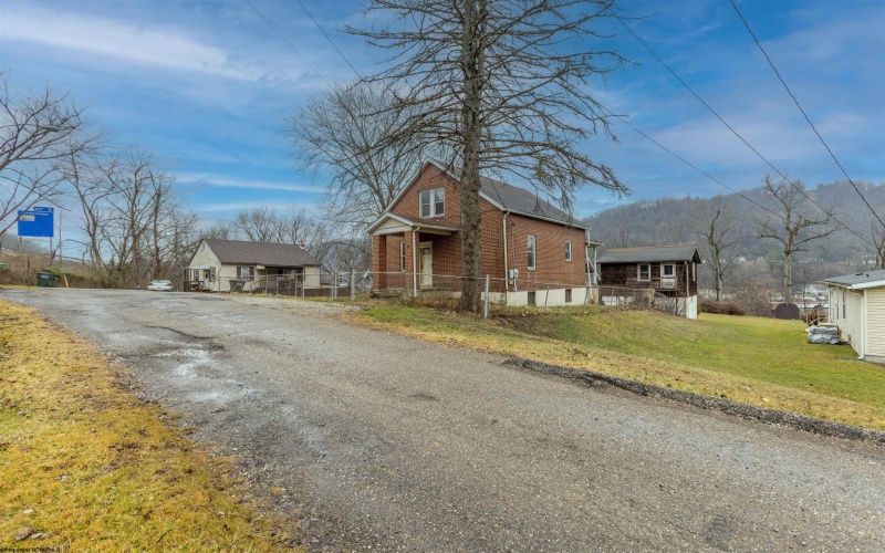 232 Ferrell Avenue, Wheeling, West Virginia 26059, 2 Bedrooms Bedrooms, 6 Rooms Rooms,1 BathroomBathrooms,Single Family Detached,For Sale,Ferrell,10153200