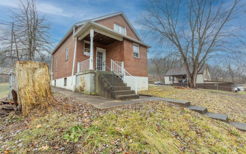 232 Ferrell Avenue, Wheeling, West Virginia 26059, 2 Bedrooms Bedrooms, 6 Rooms Rooms,1 BathroomBathrooms,Single Family Detached,For Sale,Ferrell,10153200