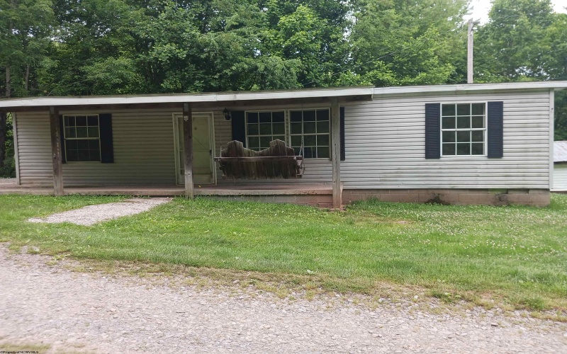 284 Pointe Drive, Buckhannon, West Virginia 26201, 2 Bedrooms Bedrooms, 5 Rooms Rooms,2 BathroomsBathrooms,Single Family Detached,For Sale,Pointe,10154620