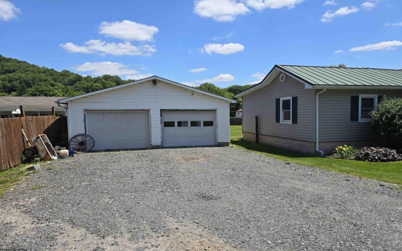 26 Darby Street, Worthington, West Virginia 26591, 2 Bedrooms Bedrooms, 7 Rooms Rooms,2 BathroomsBathrooms,Single Family Detached,For Sale,Darby,10154817