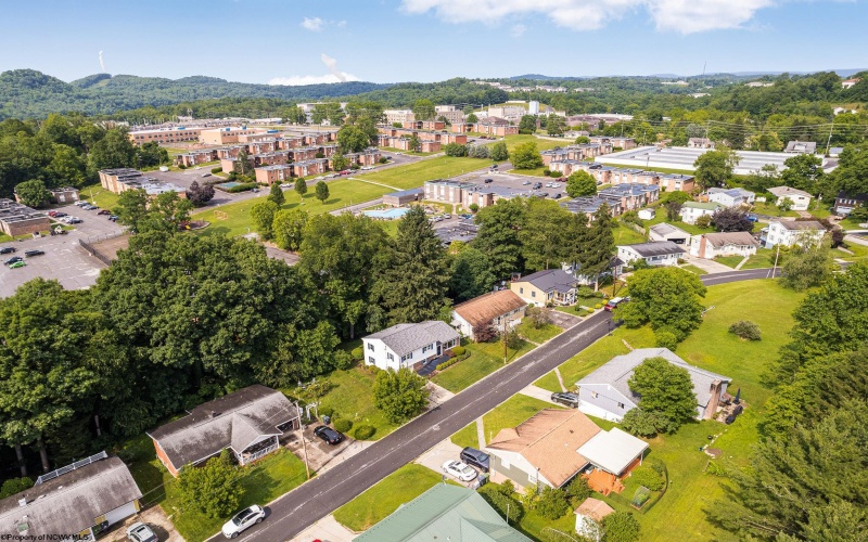 433 Lawnview Drive, Morgantown, West Virginia 26505, 3 Bedrooms Bedrooms, 7 Rooms Rooms,1 BathroomBathrooms,Single Family Detached,For Sale,Lawnview,10154954