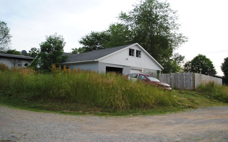 563 Marion Street, Belington, West Virginia 26250, 3 Bedrooms Bedrooms, 6 Rooms Rooms,1 BathroomBathrooms,Single Family Detached,For Sale,Marion,10155011