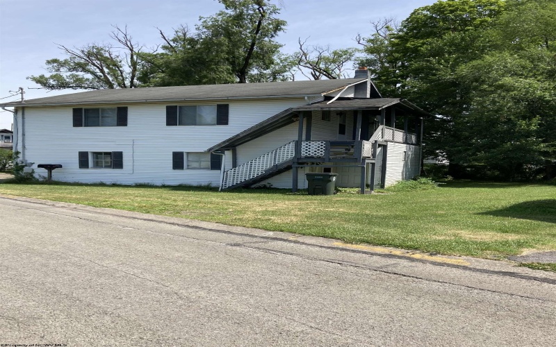 10 MAPLE Street, Buckhannon, West Virginia 26201, 3 Bedrooms Bedrooms, 6 Rooms Rooms,1 BathroomBathrooms,Single Family Detached,For Sale,MAPLE,10155084