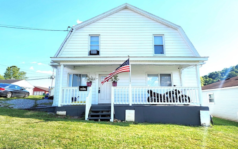 8217 2nd Street, Stonewood, West Virginia 26301, 3 Bedrooms Bedrooms, 6 Rooms Rooms,2 BathroomsBathrooms,Single Family Detached,For Sale,2nd,10155092