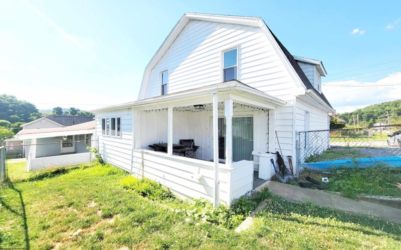 8217 2nd Street, Stonewood, West Virginia 26301, 3 Bedrooms Bedrooms, 6 Rooms Rooms,2 BathroomsBathrooms,Single Family Detached,For Sale,2nd,10155092