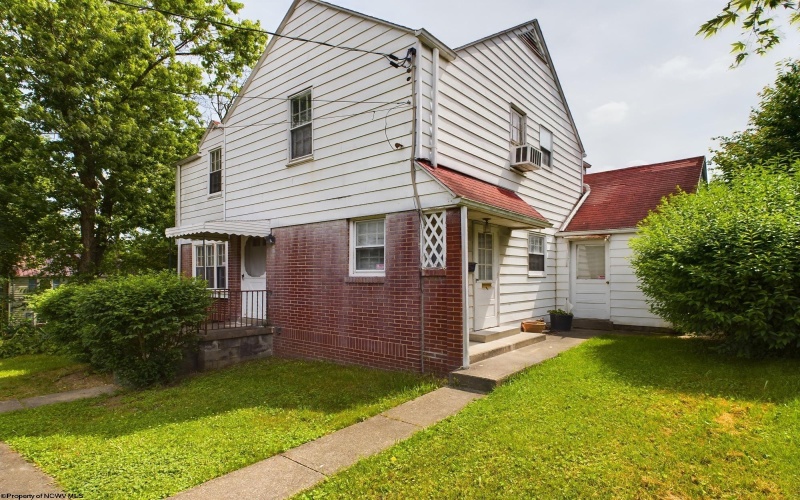 103 Pick Street, Clarksburg, West Virginia 26301, 3 Bedrooms Bedrooms, 7 Rooms Rooms,1 BathroomBathrooms,Single Family Detached,For Sale,Pick,10155188