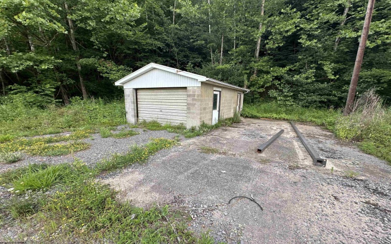 2020 Saint Joe Road, Albright, West Virginia 26519, ,Commercial/industrial,For Sale,Saint Joe,10155242