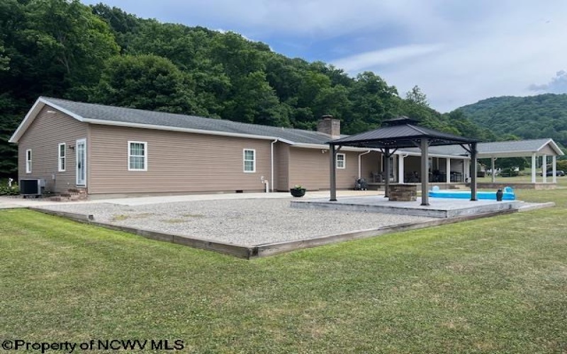 2406 Chenoweth Creek Road, Elkins, West Virginia 26241, 4 Bedrooms Bedrooms, 11 Rooms Rooms,2 BathroomsBathrooms,Single Family Detached,For Sale,Chenoweth Creek,10155229