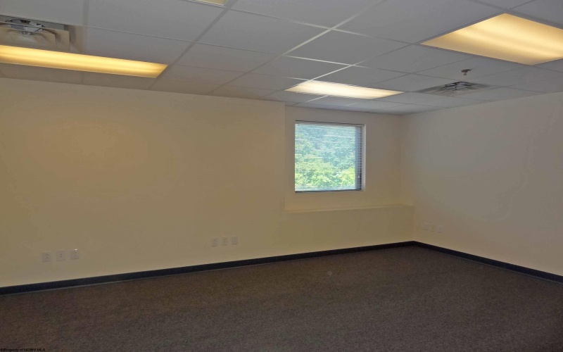 1311 Pineview Drive, Morgantown, West Virginia 26505, ,Commercial/industrial,For Lease,Pineview,10155321