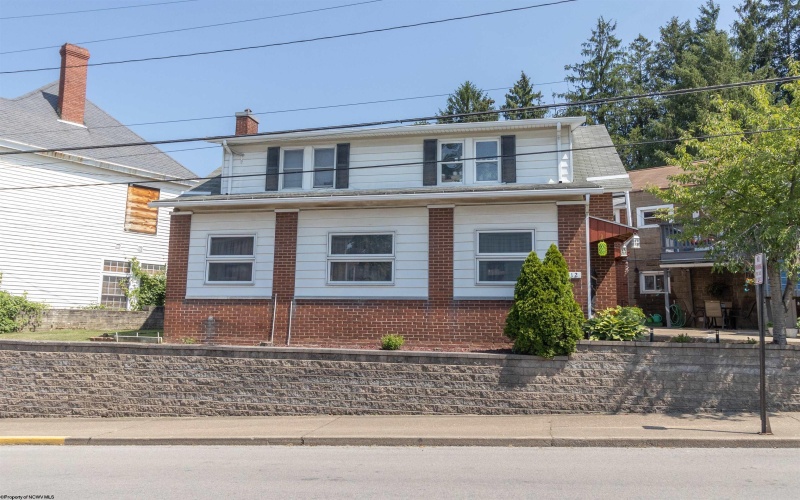 312 Clark Street, Clarksburg, West Virginia 26301, ,Multi-unit/income,For Sale,Clark,10155369