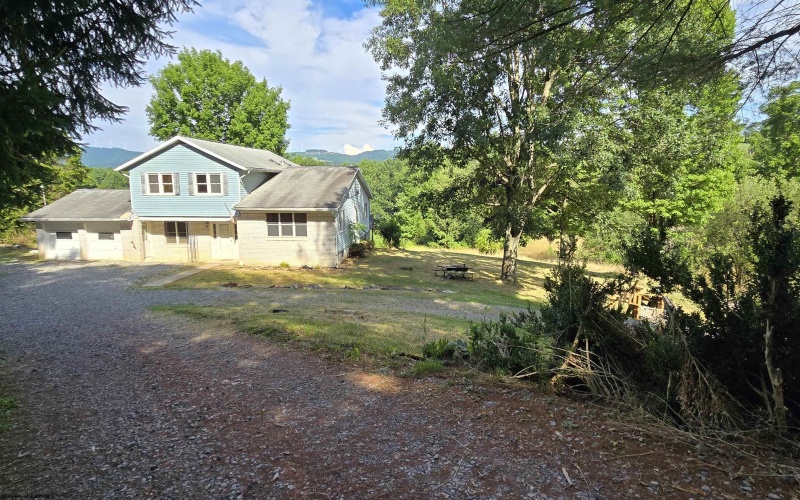 1331 Talbott Road, Belington, West Virginia 26250-9347, 4 Bedrooms Bedrooms, 12 Rooms Rooms,2 BathroomsBathrooms,Single Family Detached,For Sale,Talbott,10155394