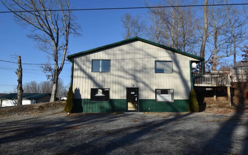 171 Maryland Line Road, Bruceton Mills, West Virginia 26525, ,Commercial/industrial,For Lease,Maryland Line,10155585