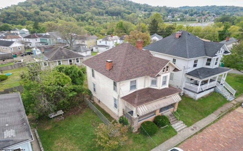 305 Baker Avenue, Clarksburg, West Virginia 26301, 3 Bedrooms Bedrooms, 8 Rooms Rooms,2 BathroomsBathrooms,Single Family Detached,For Sale,Baker,10155590