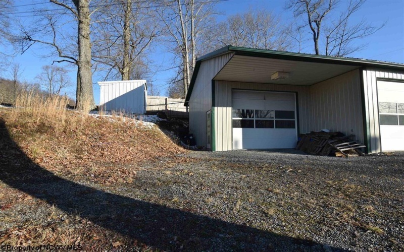 171 Maryland Linee Road, Bruceton Mills, West Virginia 26525, ,Multi-unit/income,For Sale,Maryland Linee,10155644