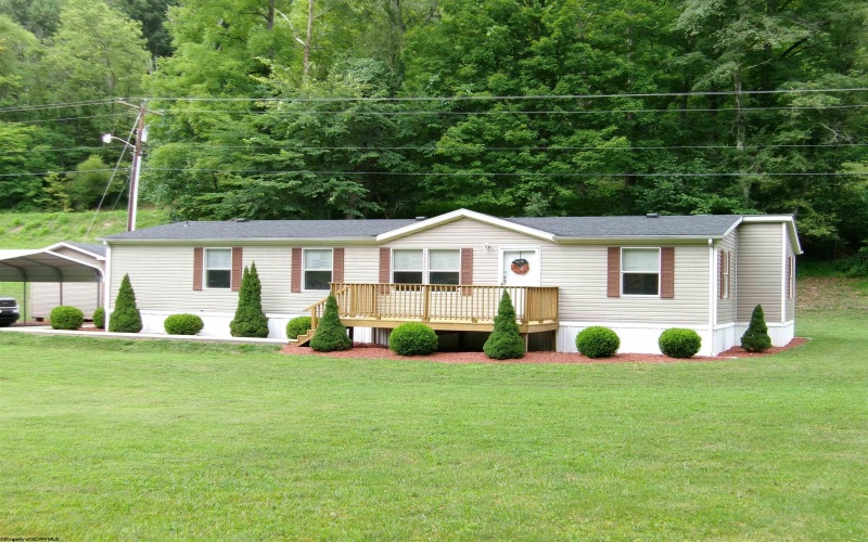 28 Line Drive, Fairmont, West Virginia 26554, 3 Bedrooms Bedrooms, 7 Rooms Rooms,2 BathroomsBathrooms,Single Family Detached,For Sale,Line,10155653