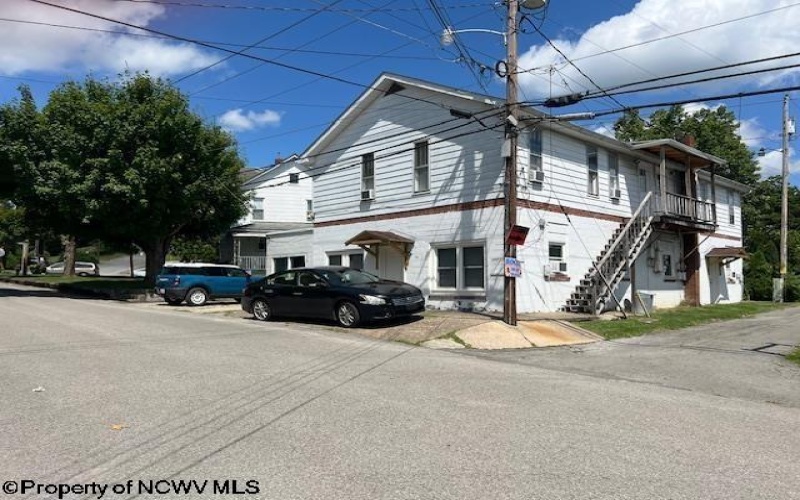 401 Lincoln Avenue, Elkins, West Virginia 26241, ,Multi-unit/income,For Sale,Lincoln,10155672