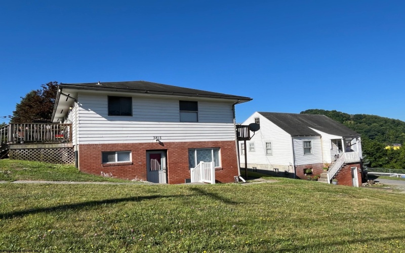 3485 University Avenue, Morgantown, West Virginia 26505, ,Multi-unit/income,For Sale,University,10155695