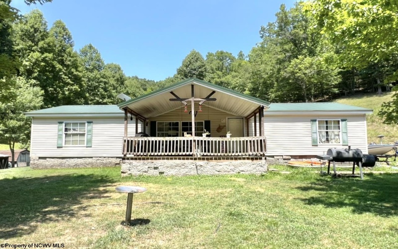 1186 Walker Fork Road, Copen, West Virginia 26615, 3 Bedrooms Bedrooms, 6 Rooms Rooms,2 BathroomsBathrooms,Single Family Detached,For Sale,Walker Fork,10155763