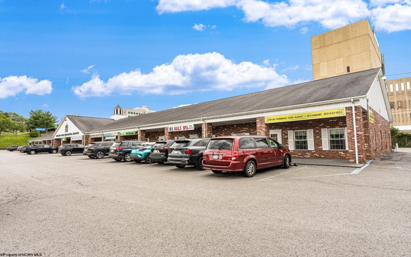 918 Chestnut Ridge Road, Morgantown, West Virginia 26508, ,Commercial/industrial,For Lease,Chestnut Ridge,10155818