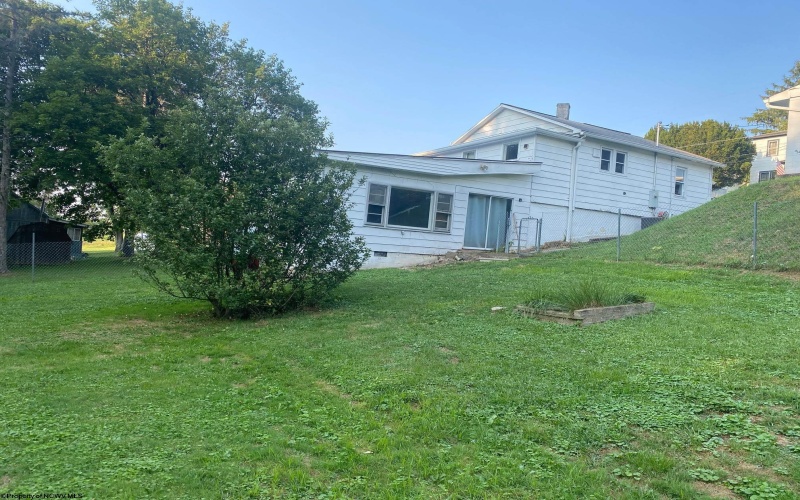 119 Pleasant Avenue, Elkins, West Virginia 26241, 2 Bedrooms Bedrooms, 6 Rooms Rooms,1 BathroomBathrooms,Single Family Detached,For Sale,Pleasant,10155847