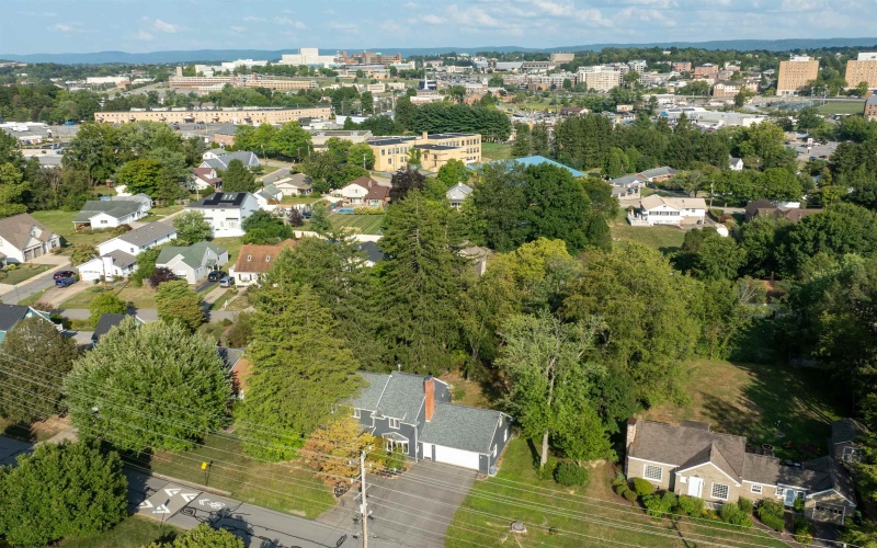 360 Laurel Street, Morgantown, West Virginia 26505, 4 Bedrooms Bedrooms, 8 Rooms Rooms,3 BathroomsBathrooms,Single Family Detached,For Sale,Laurel,10155855