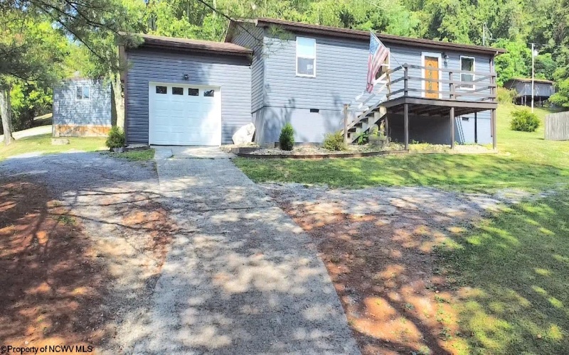 45 SPRING HILLS Road, Grafton, West Virginia 26354, 3 Bedrooms Bedrooms, 7 Rooms Rooms,1 BathroomBathrooms,Single Family Detached,For Sale,SPRING HILLS,10155869