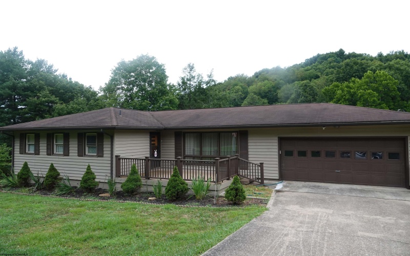 139 Evun Breth Acres Road, Buckhannon, West Virginia 26201, 2 Bedrooms Bedrooms, 6 Rooms Rooms,2 BathroomsBathrooms,Single Family Detached,For Sale,Evun Breth Acres,10155944