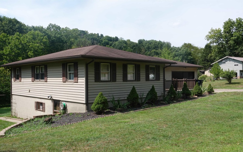 139 Evun Breth Acres Road, Buckhannon, West Virginia 26201, 2 Bedrooms Bedrooms, 6 Rooms Rooms,2 BathroomsBathrooms,Single Family Detached,For Sale,Evun Breth Acres,10155944