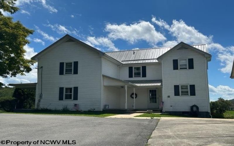 104 Catalba Way, Elkins, West Virginia 26241, 3 Bedrooms Bedrooms, 8 Rooms Rooms,2 BathroomsBathrooms,Single Family Detached,For Sale,Catalba,10150548