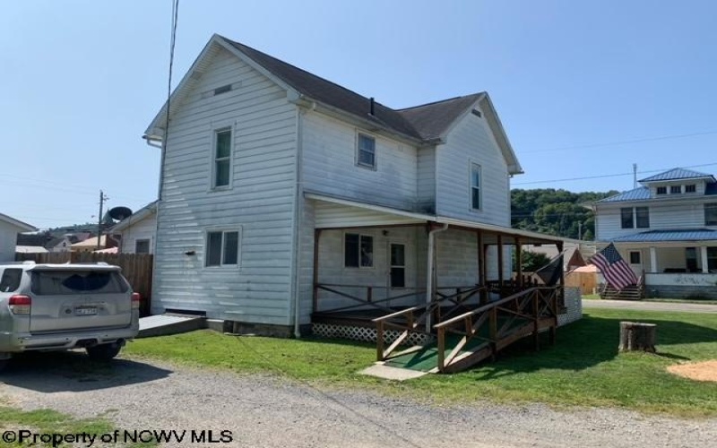 164 High Street, Philippi, West Virginia 26416, 3 Bedrooms Bedrooms, 6 Rooms Rooms,2 BathroomsBathrooms,Single Family Detached,For Sale,High,10155977