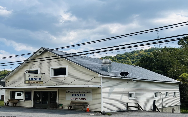 4418 Crossroads Road, Fairview, West Virginia 26570, ,Commercial/industrial,For Sale,Crossroads,10156114