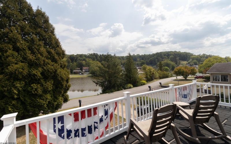 104 Maple Lake Road, Bridgeport, West Virginia 26330, 4 Bedrooms Bedrooms, 9 Rooms Rooms,2 BathroomsBathrooms,Single Family Detached,For Sale,Maple Lake,10156106