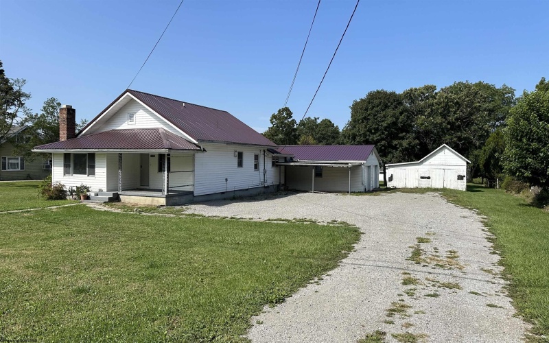 2142 Country Club Road, Elkins, West Virginia 26241, 3 Bedrooms Bedrooms, 7 Rooms Rooms,2 BathroomsBathrooms,Single Family Detached,For Sale,Country Club,10156152