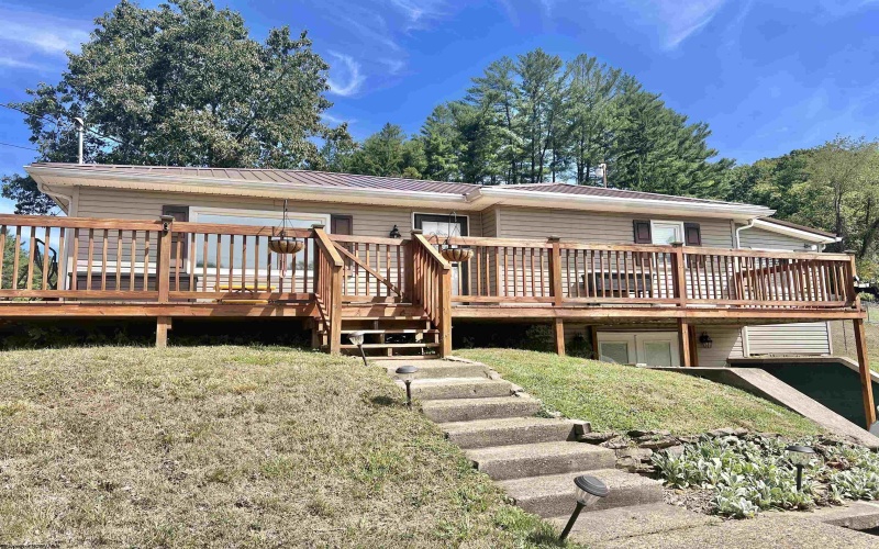 538 Valley Chapel Road, Weston, West Virginia 26452, 3 Bedrooms Bedrooms, 8 Rooms Rooms,1 BathroomBathrooms,Single Family Detached,For Sale,Valley Chapel,10156191