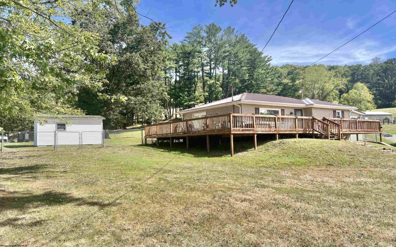 538 Valley Chapel Road, Weston, West Virginia 26452, 3 Bedrooms Bedrooms, 8 Rooms Rooms,1 BathroomBathrooms,Single Family Detached,For Sale,Valley Chapel,10156191