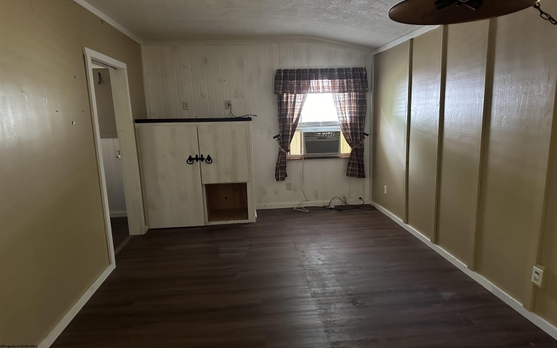 105 Summertime Drive, Montrose, West Virginia 26283, 1 Bedroom Bedrooms, 3 Rooms Rooms,1 BathroomBathrooms,Single Family Detached,For Sale,Summertime,10156206