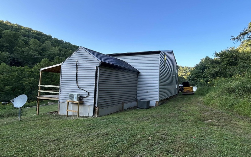 2356 Cove Lick Road, Weston, West Virginia 25452, 3 Bedrooms Bedrooms, 7 Rooms Rooms,4 BathroomsBathrooms,Single Family Detached,For Sale,Cove Lick,10151753