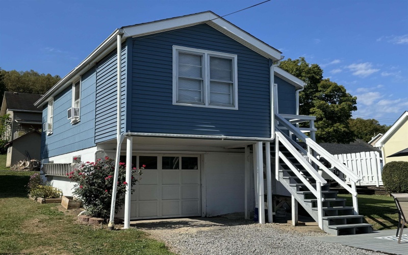 603 & 603 1/2 Ice Street, Barrackville, West Virginia 26554, 3 Bedrooms Bedrooms, 7 Rooms Rooms,2 BathroomsBathrooms,Single Family Detached,For Sale,Ice,10156242