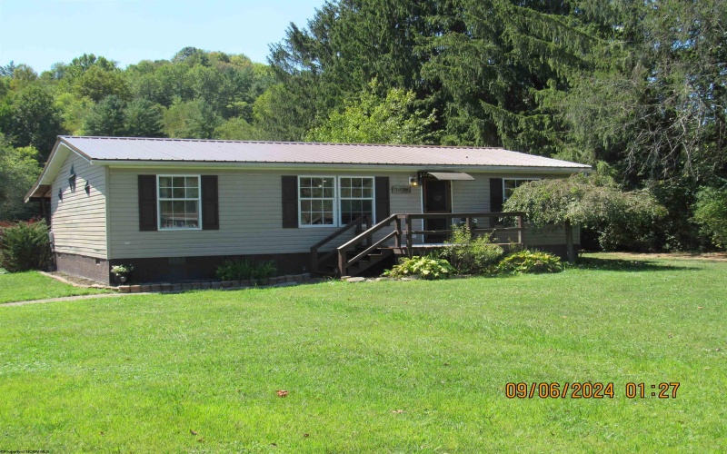 1026 TETER Road, Buckhannon, West Virginia 26201-4381, 3 Bedrooms Bedrooms, 8 Rooms Rooms,2 BathroomsBathrooms,Single Family Detached,For Sale,TETER,10156257