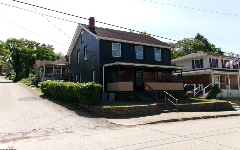 336 Maple Avenue, Fairmont, West Virginia 26554, 3 Bedrooms Bedrooms, 6 Rooms Rooms,2 BathroomsBathrooms,Single Family Detached,For Sale,Maple,10156267